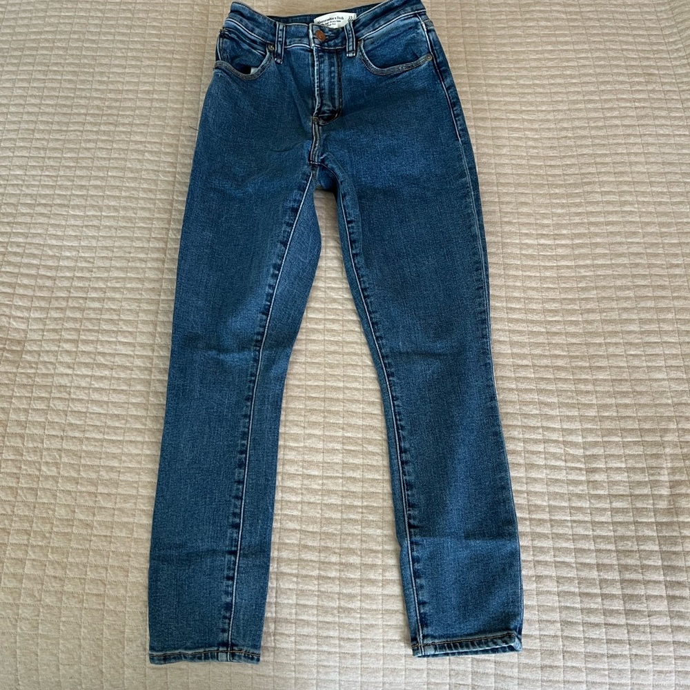 Abercrombie & Fitch Super Skinny Ankle High Rise Jeans | Size 23